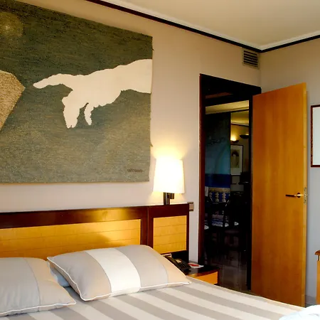 Estela Barcelona Hotel 4*