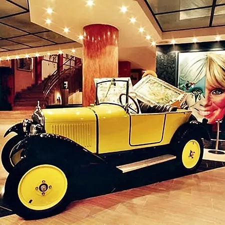 Estela Barcelona סיטגס