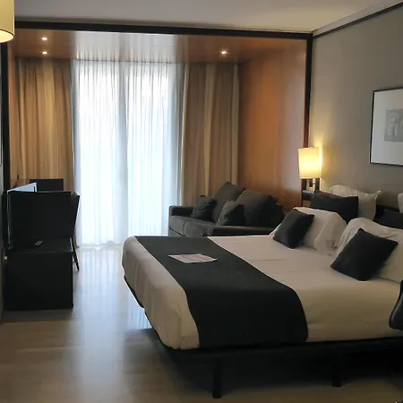 호텔 Estela Barcelona 4*