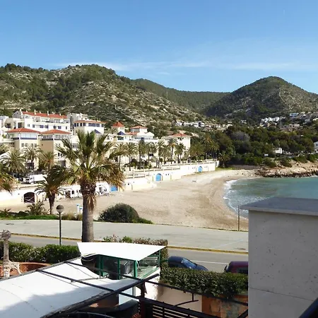 Estela Barcelona 4* Σίτζες