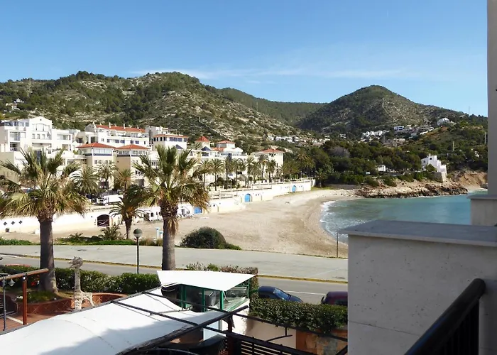 Estela Barcelona 4* סיטגס