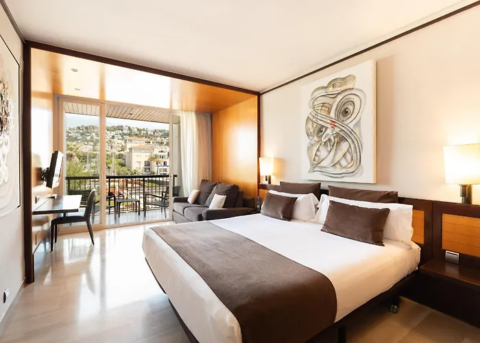 Estela Barcelona מלון