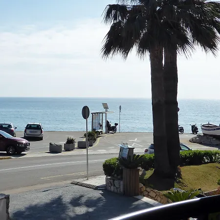 Estela Barcelona Hotel